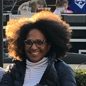 Meet your Posher, Atina